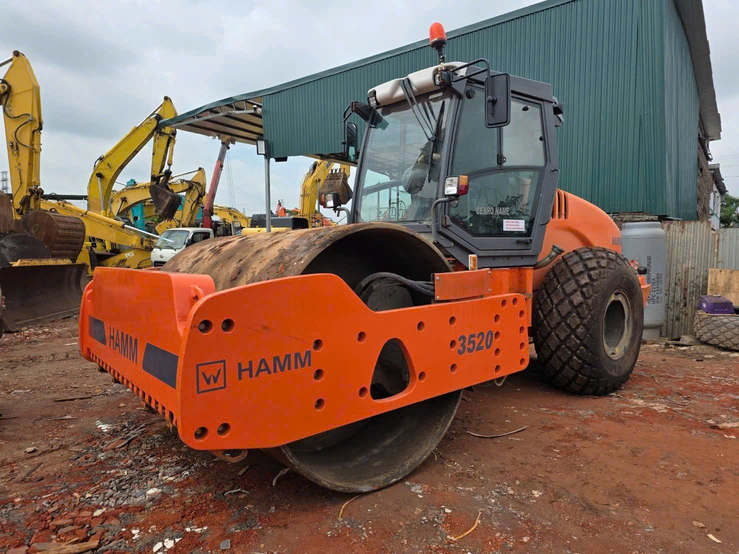 Thông số kỹ thuật HAMM HC208D