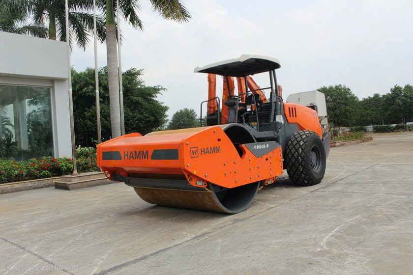 Lu rung Hamm HC 208 D lu nền đường – trống 2.140mm