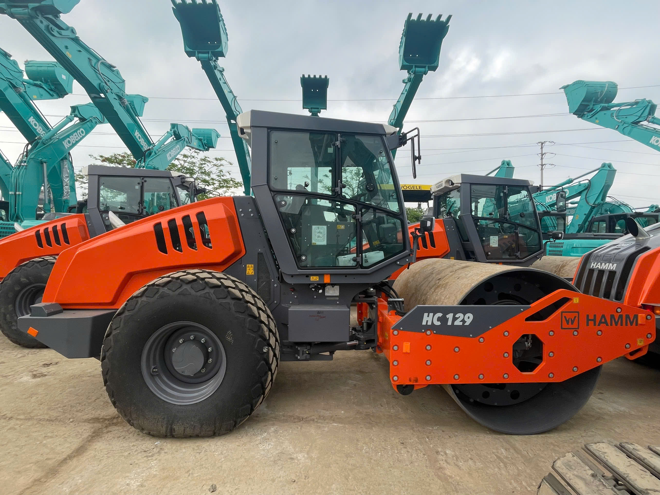 Thông số lu rung HAMM HC129