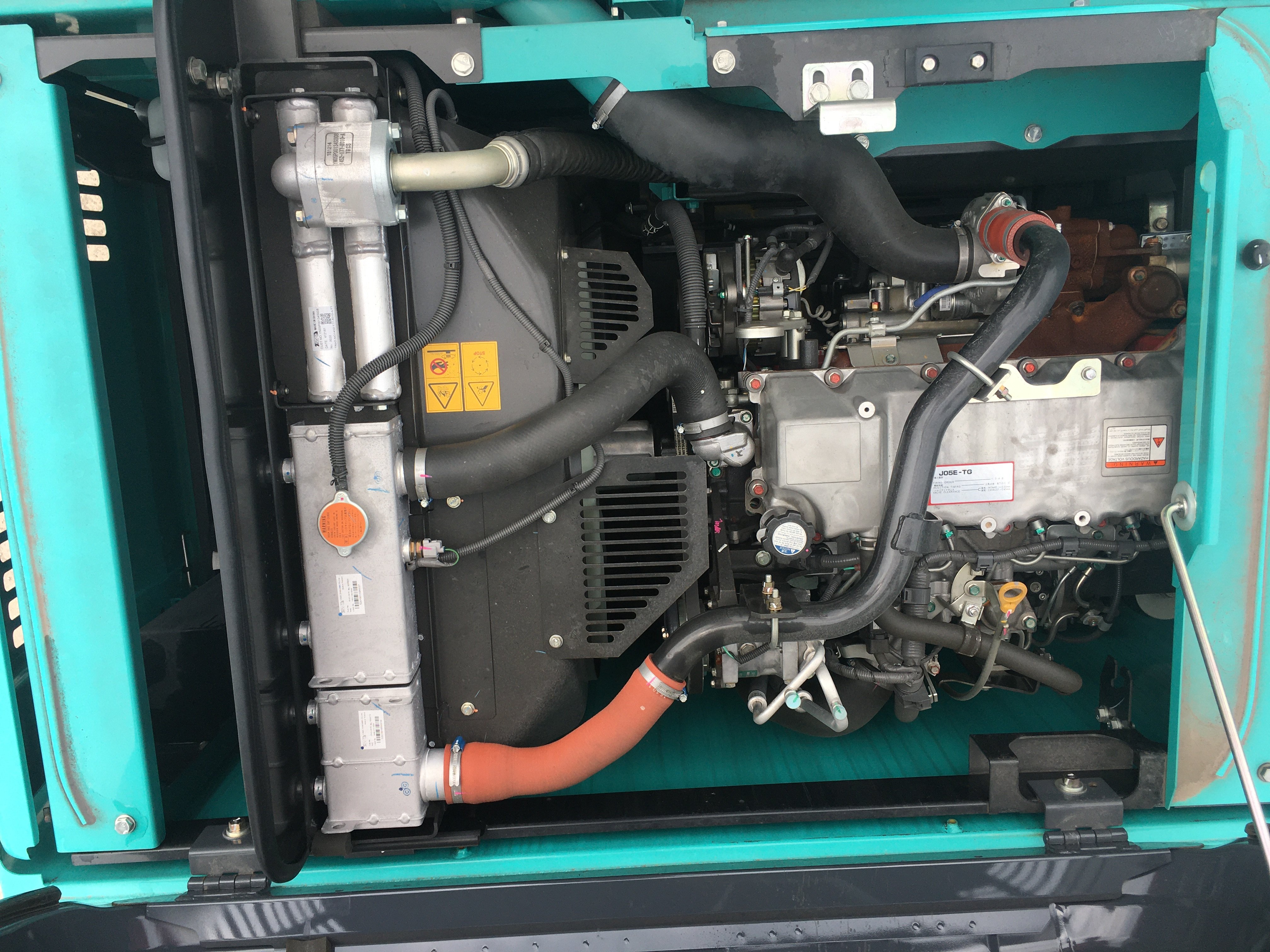 Động cơ máy xúc bánh xích Kobelco SK200-10 mới 100%