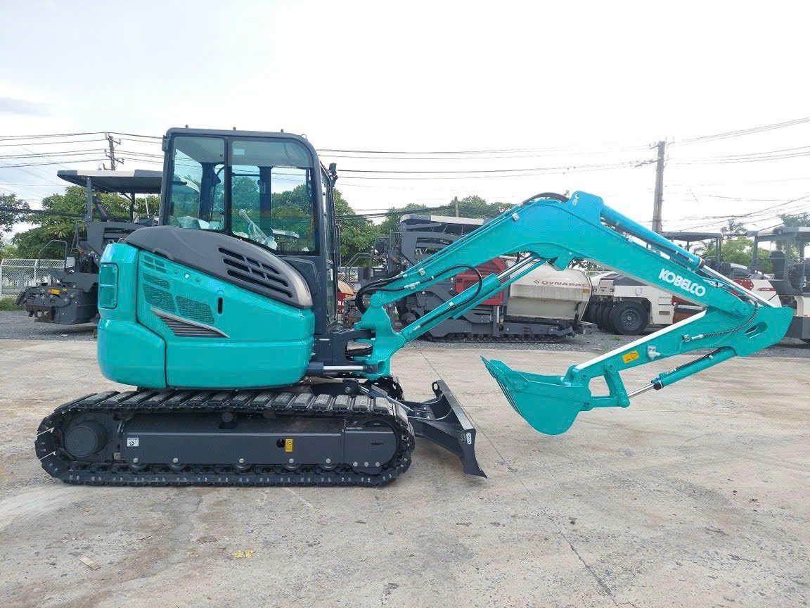 Máy xúc Kobelco SK50P-6 mini 5 tấn