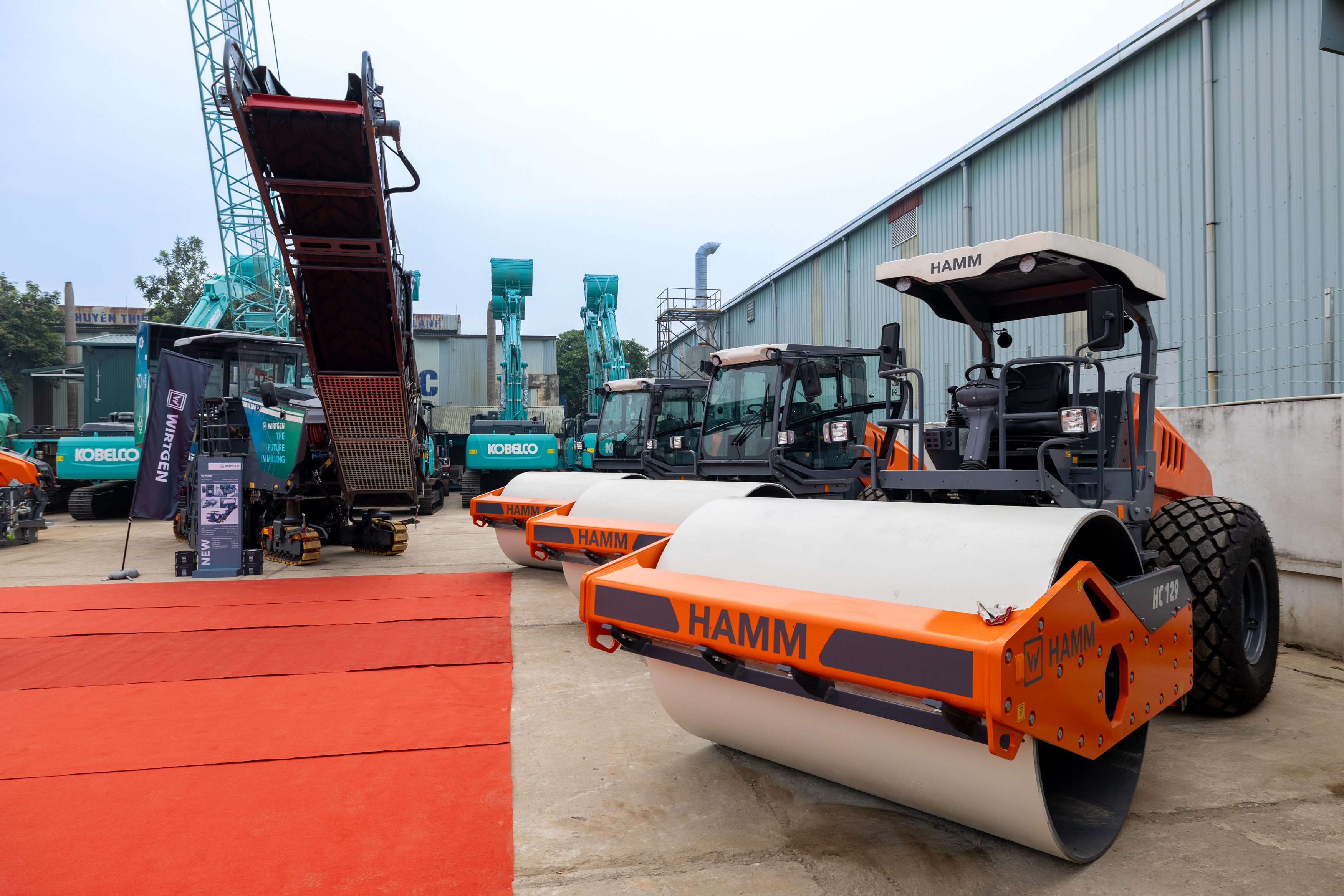Mua xe lu mới HAMM HC119 HC129 chính hãng