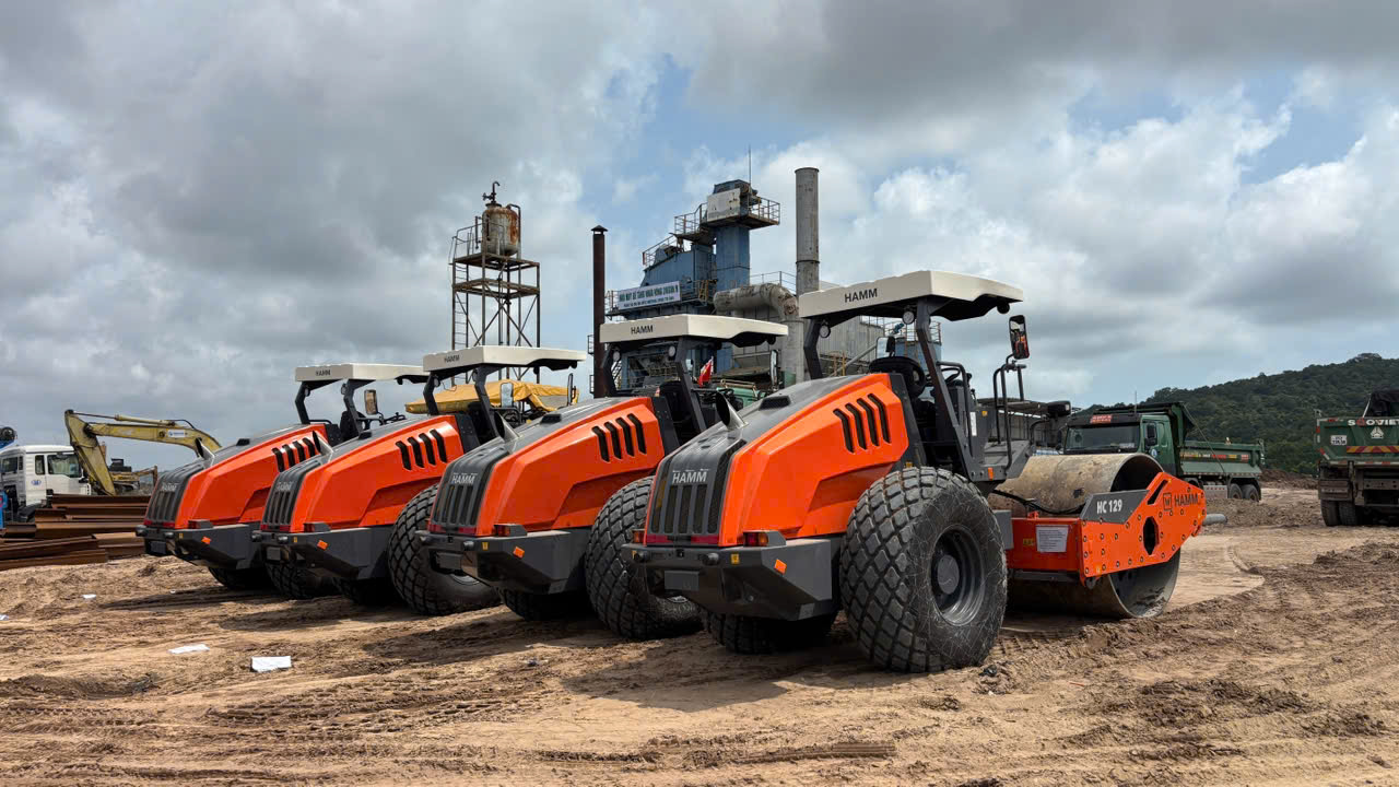 Thuê tài chính xe lu HAMM mới cho doanh nghiệp